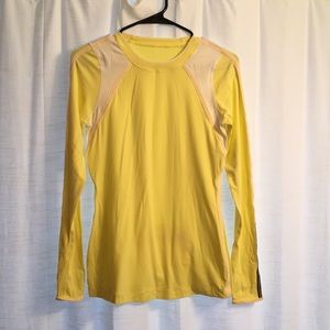 Lululemon long sleeve w/ back pocket size 4
